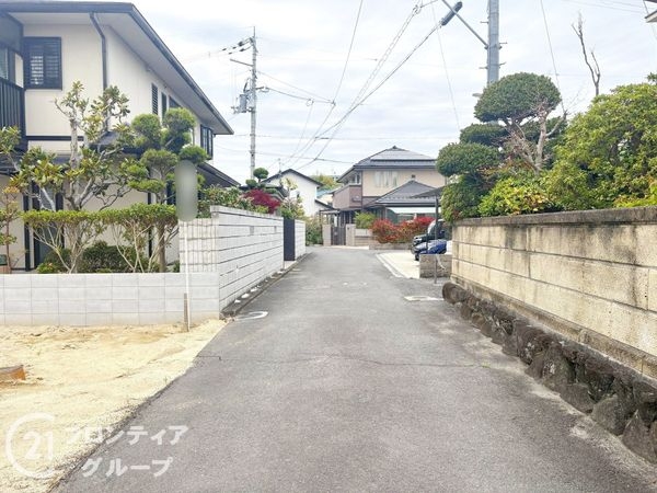 奈良市あやめ池南２丁目　新築一戸建て　１期　２号棟