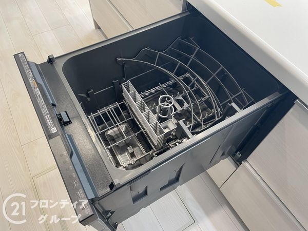 奈良市あやめ池南２丁目　新築一戸建て　１期　２号棟