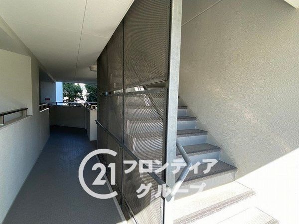 ローレルスクエア木津川台２期１３番館　中古マンション