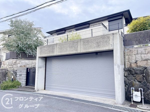 奈良市富雄北２丁目の中古一戸建て