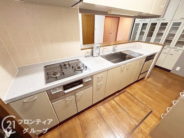 奈良市富雄北２丁目　中古一戸建て