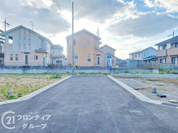 天理市平等坊町　新築一戸建て　2期　２号棟