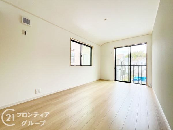 木津川市州見台６丁目　新築一戸建て　２期　６０号棟