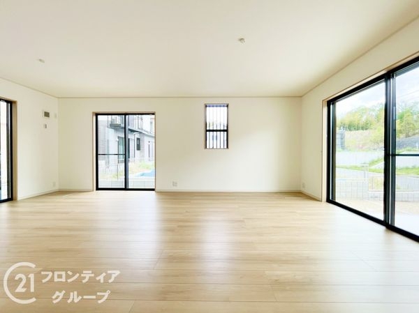 木津川市州見台６丁目　新築一戸建て　２期　６０号棟