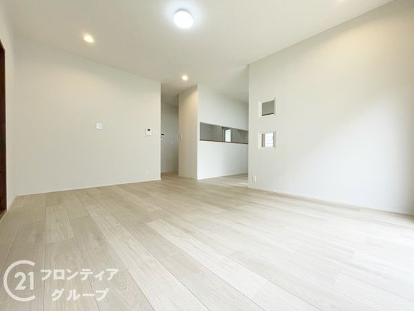 京田辺市花住坂３丁目　中古一戸建て