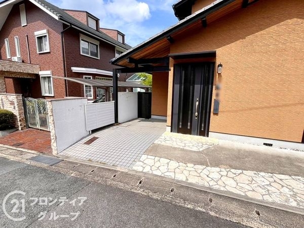 奈良市鳥見町３丁目　中古一戸建て