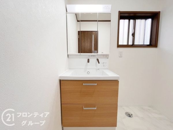 生駒市鹿ノ台東１丁目の中古一戸建て