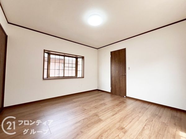 生駒市鹿ノ台東１丁目の中古一戸建て