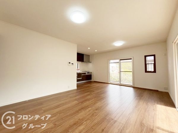 生駒市鹿ノ台東１丁目の中古一戸建て