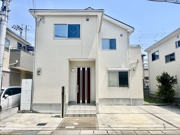 天理市二階堂上ノ庄町　中古一戸建て
