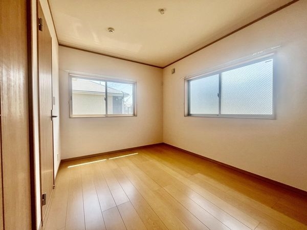 天理市二階堂上ノ庄町の中古一戸建て