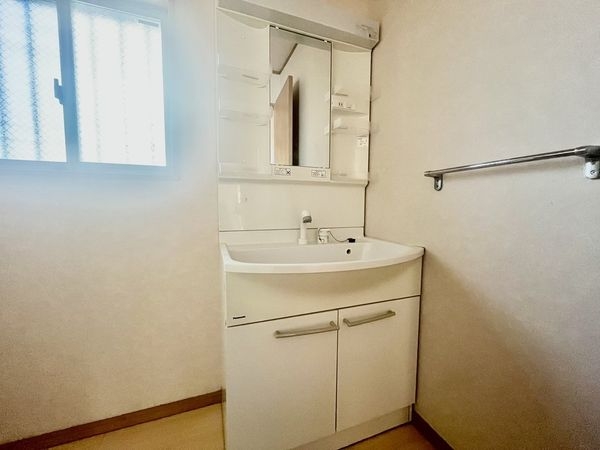天理市二階堂上ノ庄町の中古一戸建て