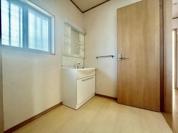 天理市二階堂上ノ庄町の中古一戸建て