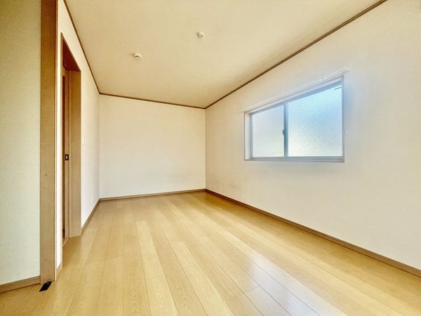天理市二階堂上ノ庄町の中古一戸建て