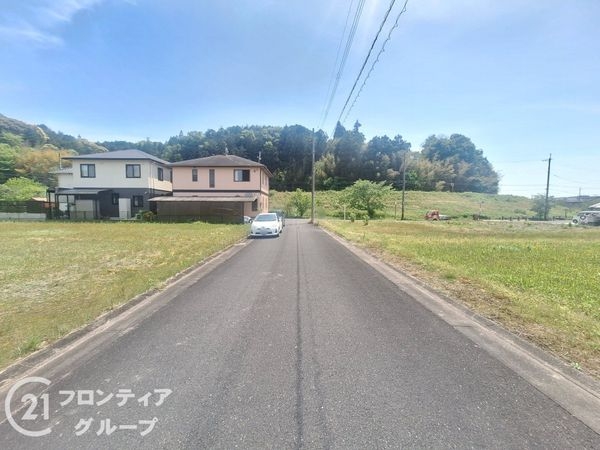 木津川市加茂町駅東　新築一戸建て　２期　２号棟