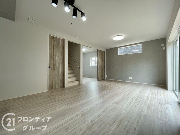 生駒市生駒台南　新築一戸建て　１号棟