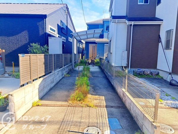 生駒郡斑鳩町興留東１丁目　中古一戸建て