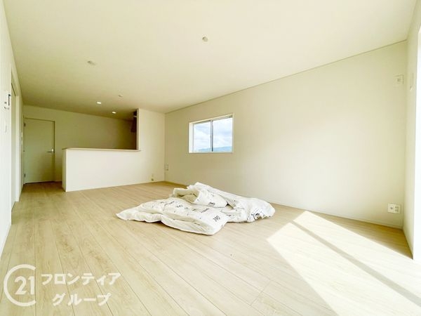 生駒郡平群町若葉台４丁目　新築一戸建て　第１　２号棟