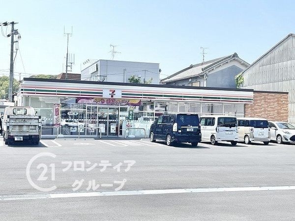 香芝市上中　新築一戸建て　１期　１号棟(ローソン香芝上中店)