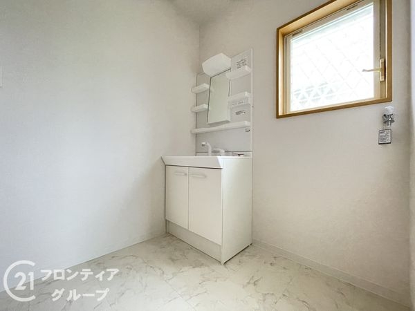 天理市南六条町の中古一戸建て