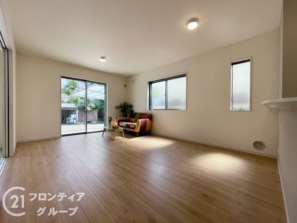 橿原市白橿町８丁目の中古一戸建て