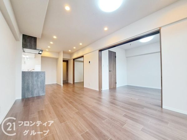 朝日プラザシティ南大和イーストウイングＤ棟　中古マンション
