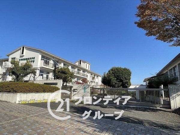 北葛城郡王寺町明神４丁目の中古一戸建て(王寺町立王寺南義務教育学校太子学舎)