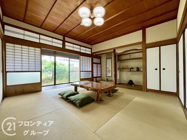奈良市西大寺竜王町１丁目の中古一戸建て