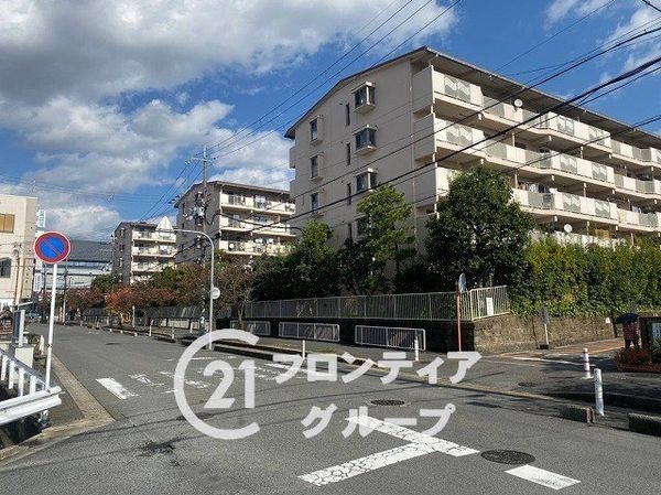奈良三条町住宅１号棟　中古マンション
