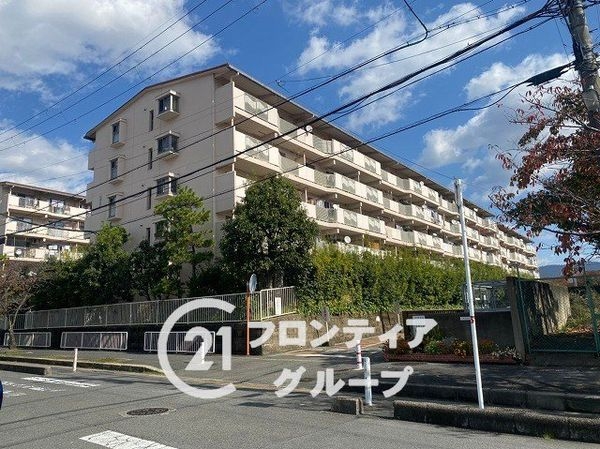 奈良三条町住宅１号棟　中古マンション