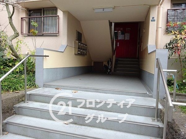 奈良三条町住宅１号棟　中古マンション