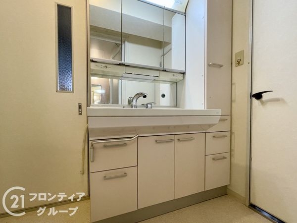 ヴェルナール学園前　Ｅ棟　中古マンション