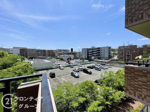 ヴェルナール学園前　Ｅ棟　中古マンション