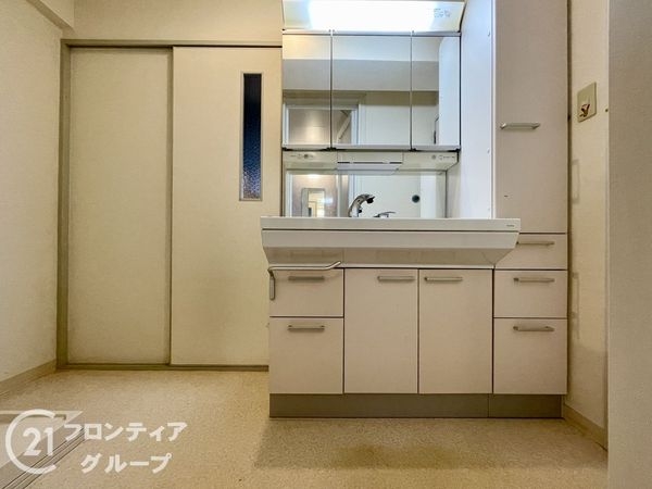 ヴェルナール学園前　Ｅ棟　中古マンション