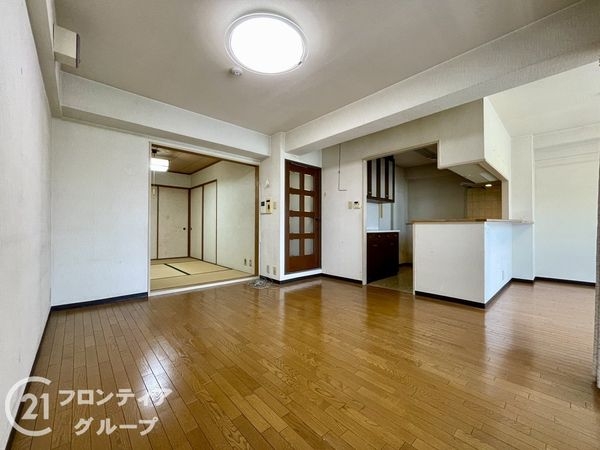 ヴェルナール学園前　Ｅ棟　中古マンション