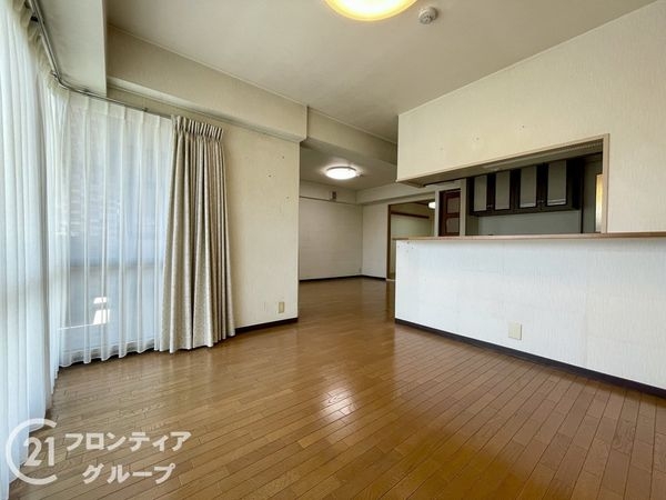 ヴェルナール学園前　Ｅ棟　中古マンション
