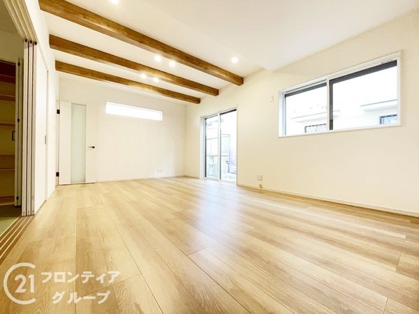 橿原市菖蒲町４丁目　新築一戸建て　全１区画