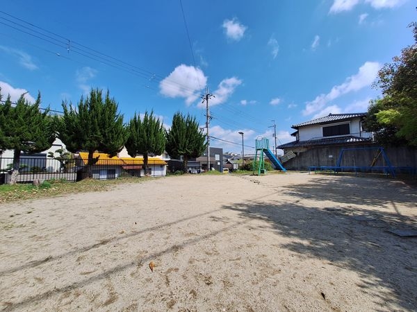 エス・バイ・エルクラスタ富雄　中古マンション(富雄川西一丁目西街区公園)