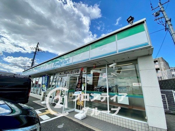 大和郡山市小泉町　新築一戸建て　１期　１号棟(ファミリーマート郡山小泉店)