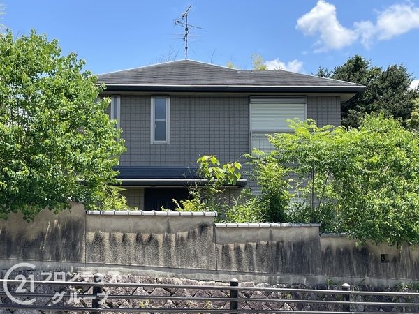 奈良市法蓮佐保山１丁目の中古一戸建て