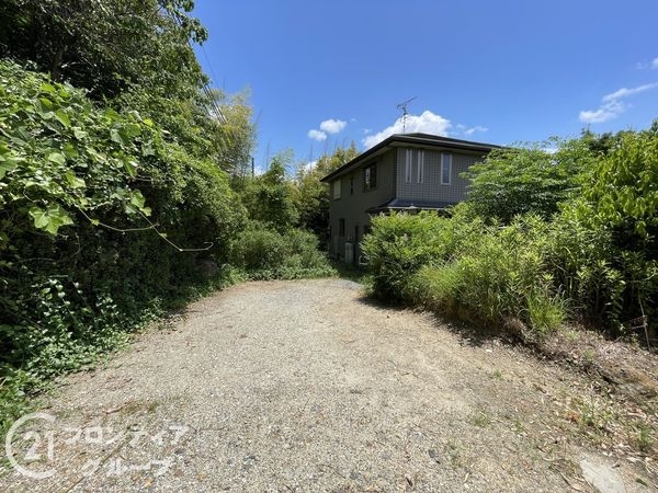 奈良市法蓮佐保山１丁目の中古一戸建て