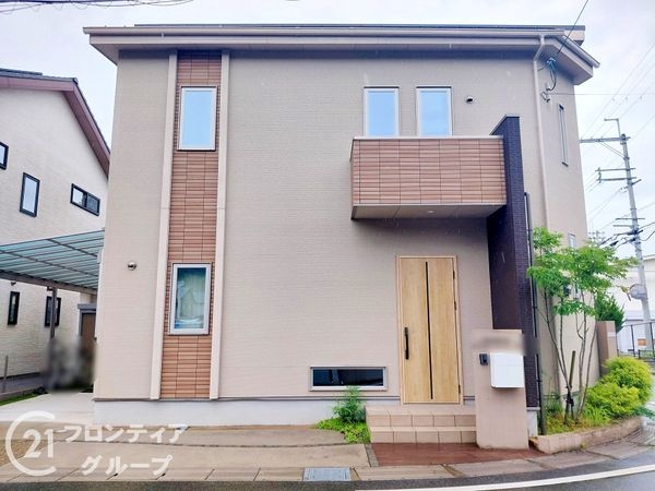 奈良市高畑町　中古一戸建て