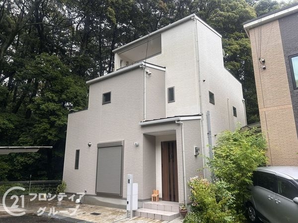 生駒市壱分町の中古一戸建て