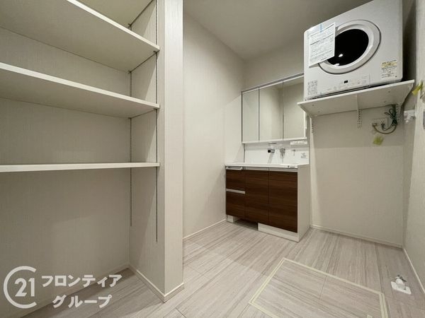 奈良市西大寺竜王町１丁目　新築一戸建て　1号棟