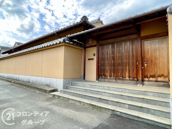 木津川市吐師野間の中古一戸建て