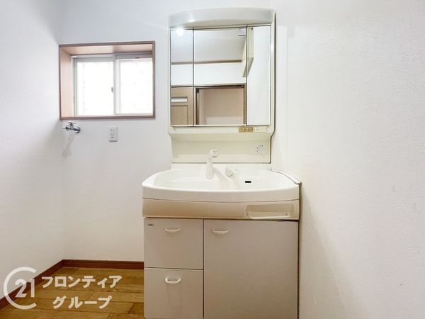 奈良市あやめ池北３丁目の中古一戸建て