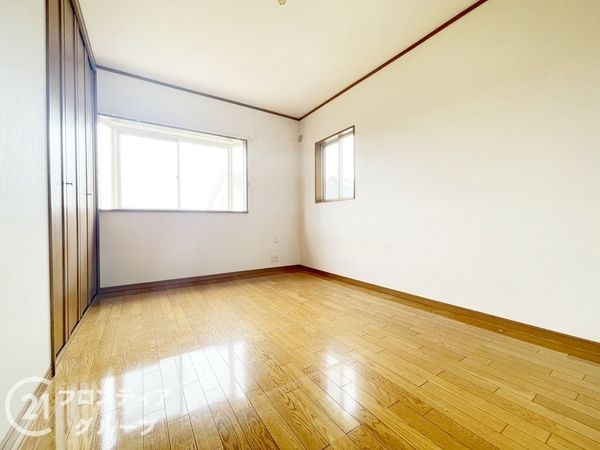 奈良市あやめ池北３丁目の中古一戸建て