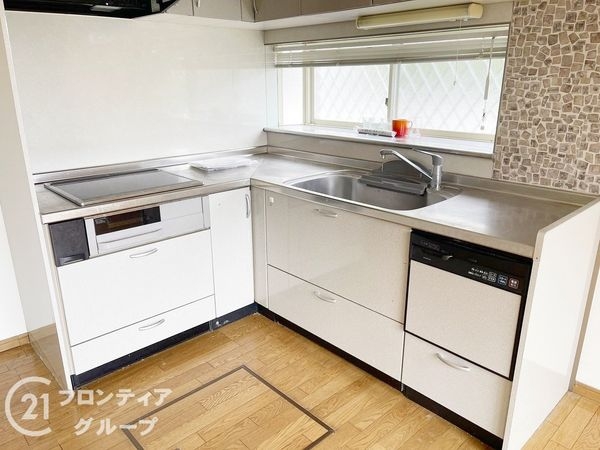 奈良市あやめ池北３丁目の中古一戸建て
