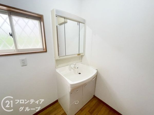 奈良市あやめ池北３丁目の中古一戸建て