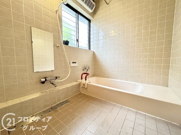 木津川市相楽台２丁目の中古一戸建て